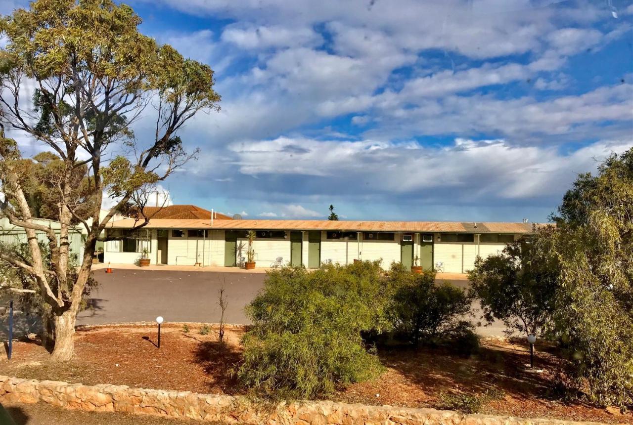 Highway One Motel Ceduna Exterior photo